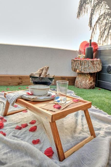 Suite Con Jacuzzi En La Montana. Catadau Екстер'єр фото
